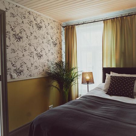 Vanalinna Hotel Kuressaare Exteriör bild