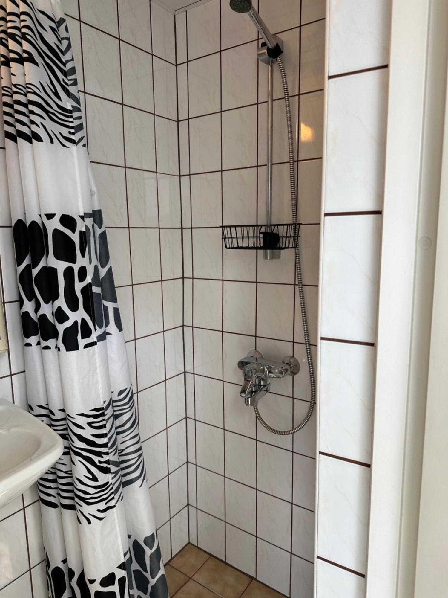 Vanalinna Hotel Kuressaare Exteriör bild