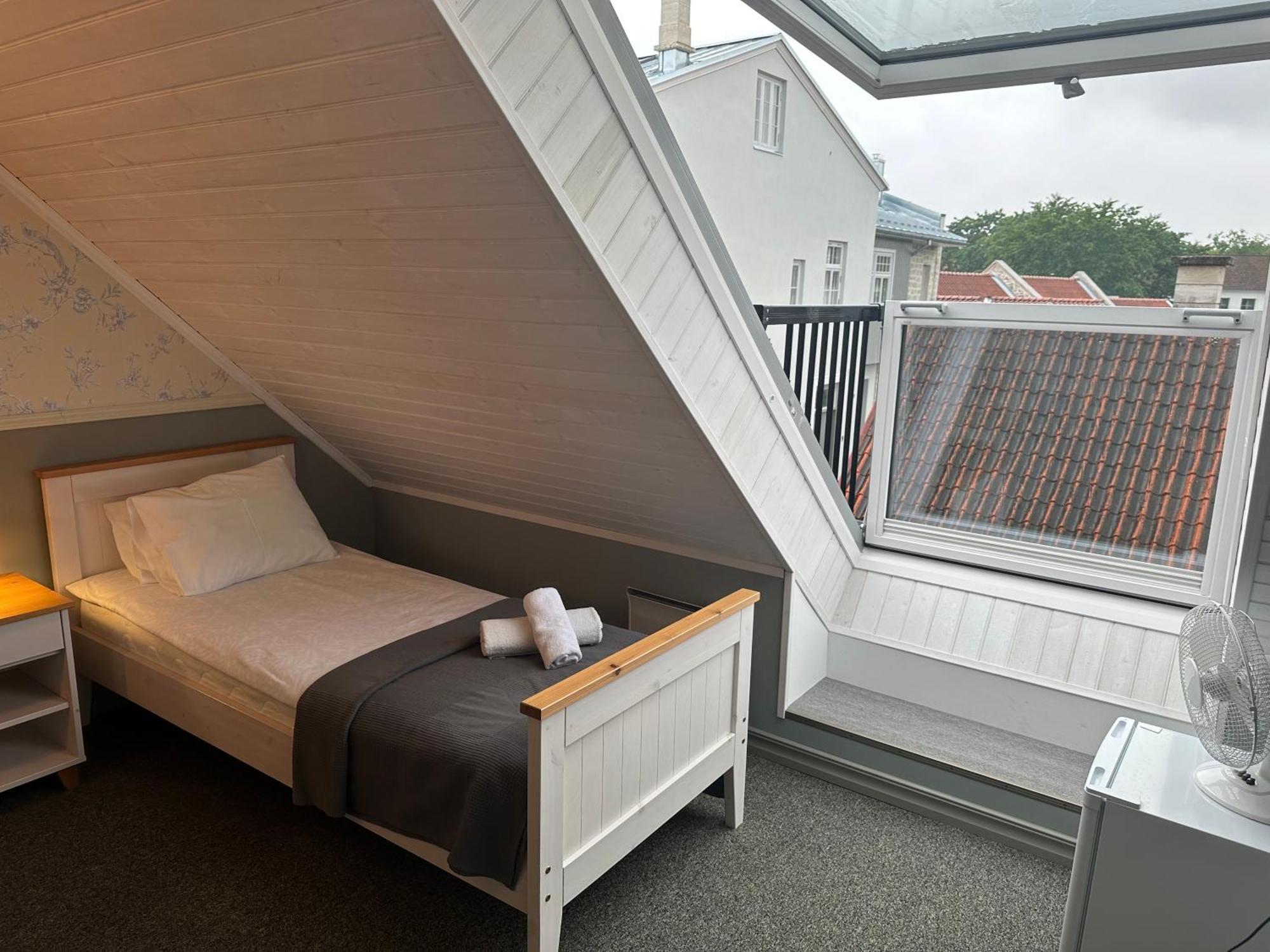Vanalinna Hotel Kuressaare Exteriör bild