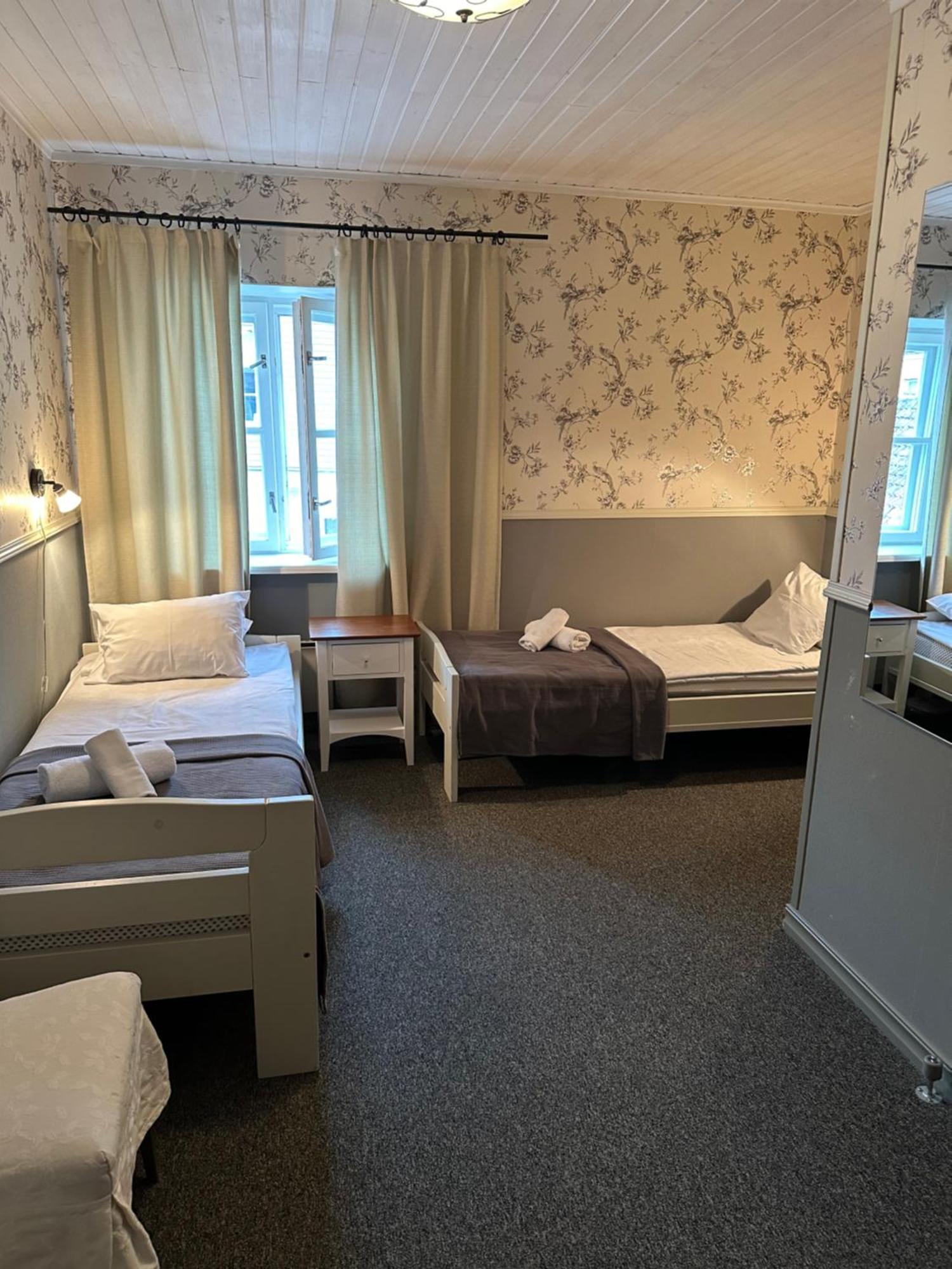 Vanalinna Hotel Kuressaare Exteriör bild