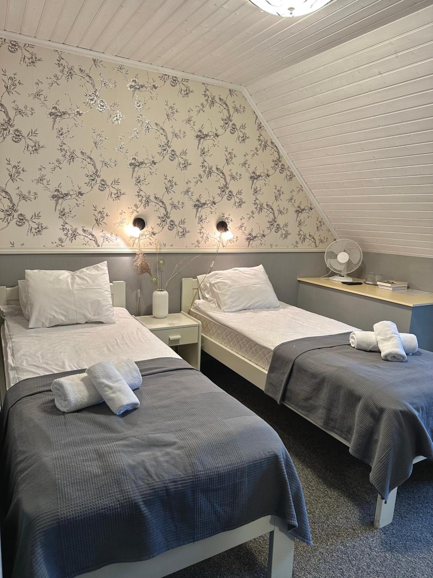 Vanalinna Hotel Kuressaare Exteriör bild