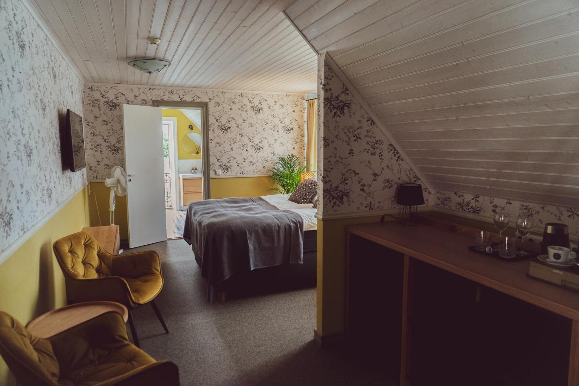Vanalinna Hotel Kuressaare Exteriör bild